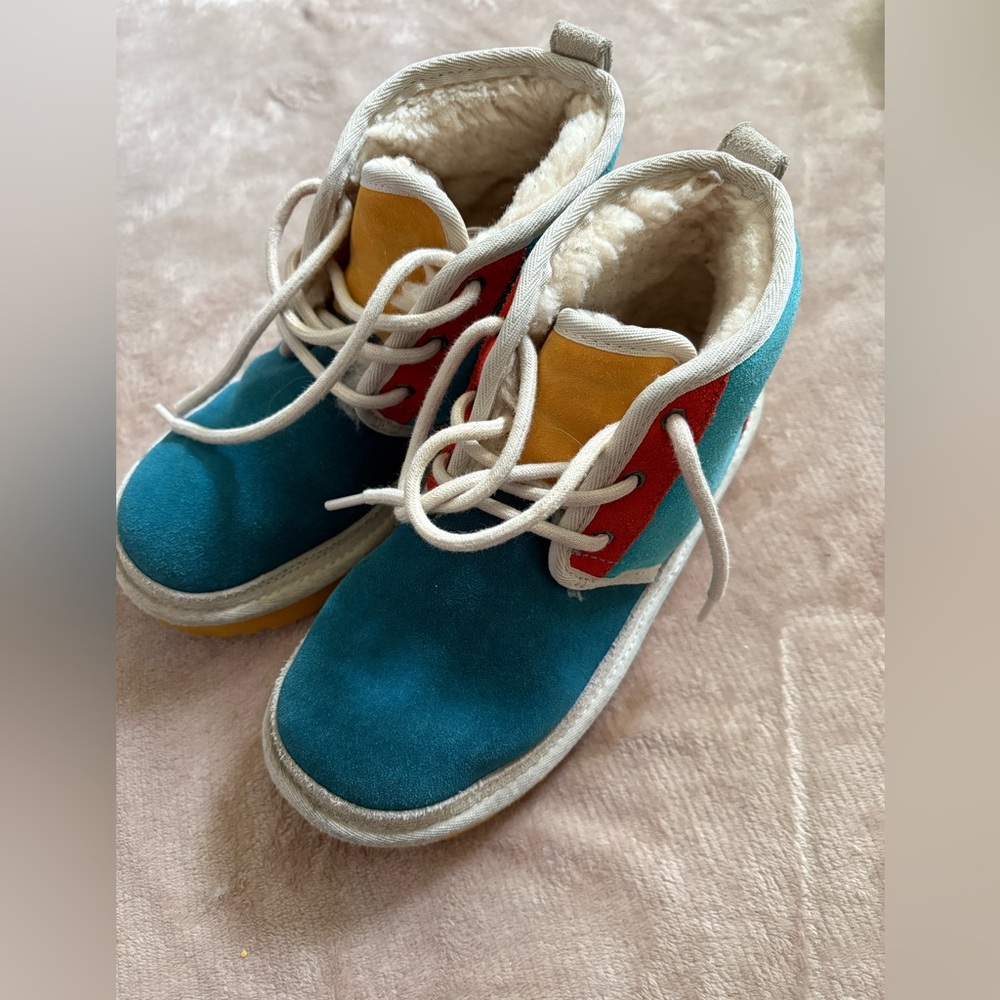 UGG Blue and Yellow Boots Vibrant Color-Blocking Design